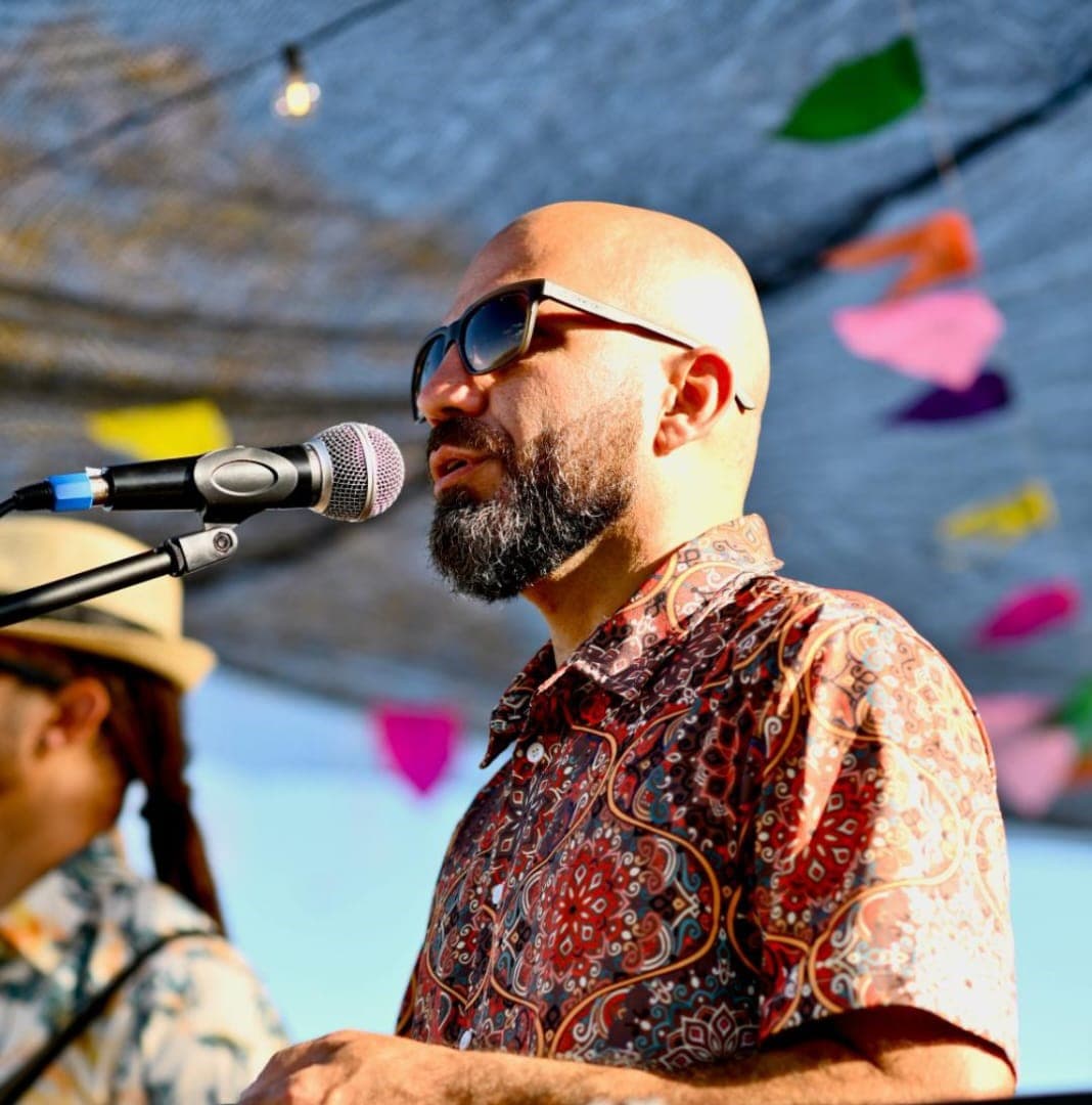 Grupo Canastrapé interpretando Forró e Paixão em Passos MG.